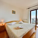 Apartman Nives-2 By Interhome *
