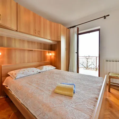 Apartment Nives-2 By Interhome *