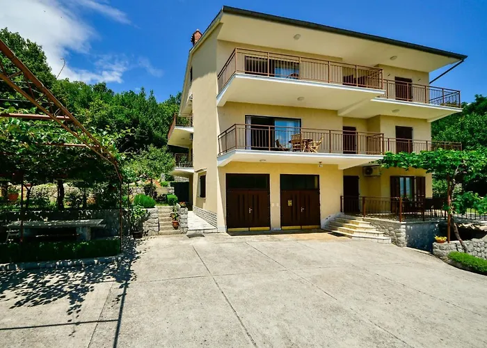 Nives-2 By Interhome Apartman